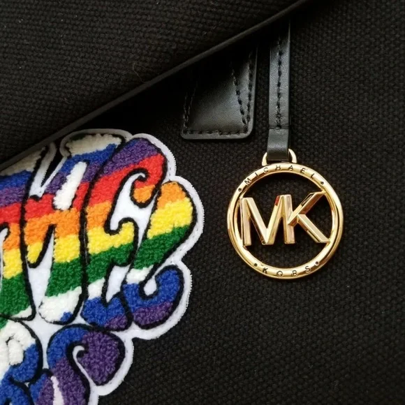 Michael Kors Rainbow 2pcs Set Tote & Clutch New with Tags Still in Plastic - Picture 3 of 9